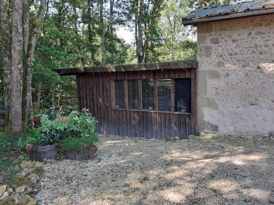 Le Gite De La Cabane De L'Oiseau Couze-et-Saint-Front Exterior photo
